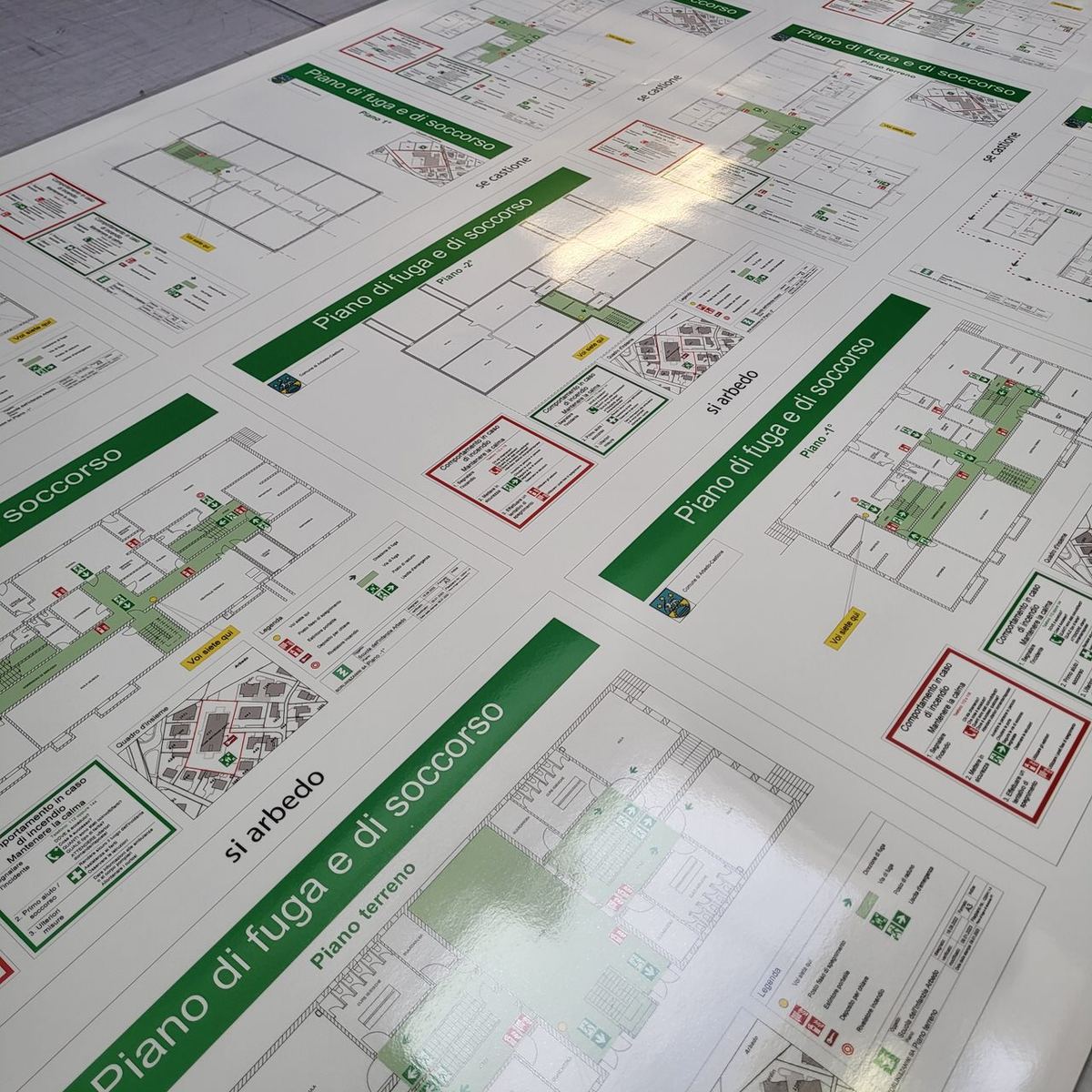 Lavoro di Adesivi ed etichette personalizzate in Ticino realizzato da VAM Deco in Ticino (foto 8)