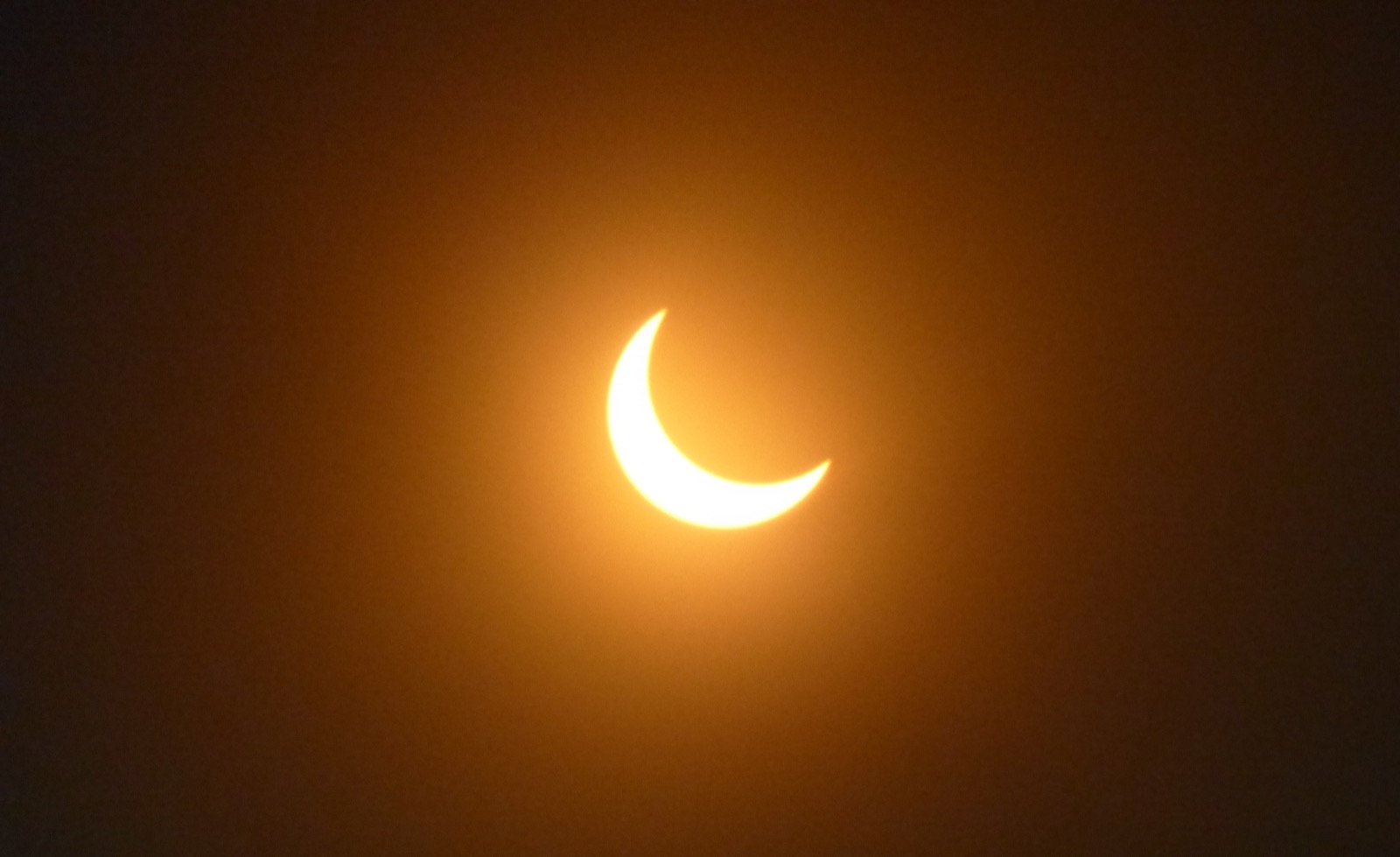 Eclissi solare 2026: la potenza del Sole vista dal Ticino