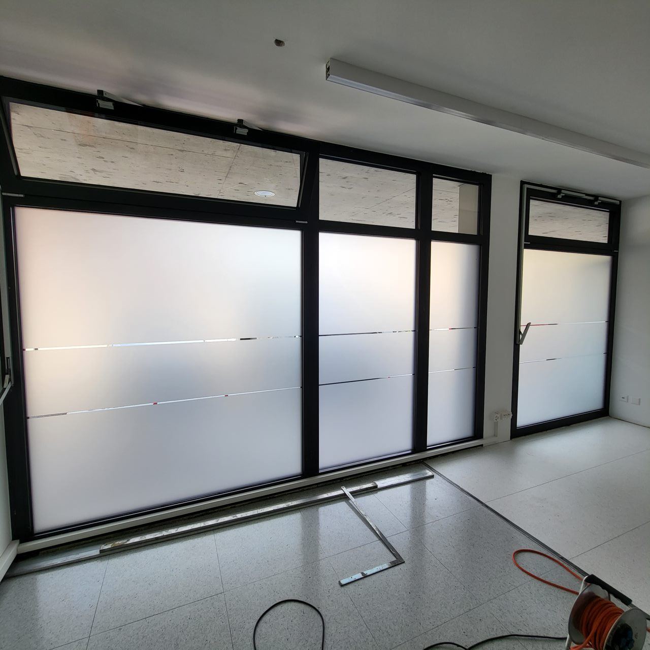 Pellicole privacy satinate: privacy senza perdere luce