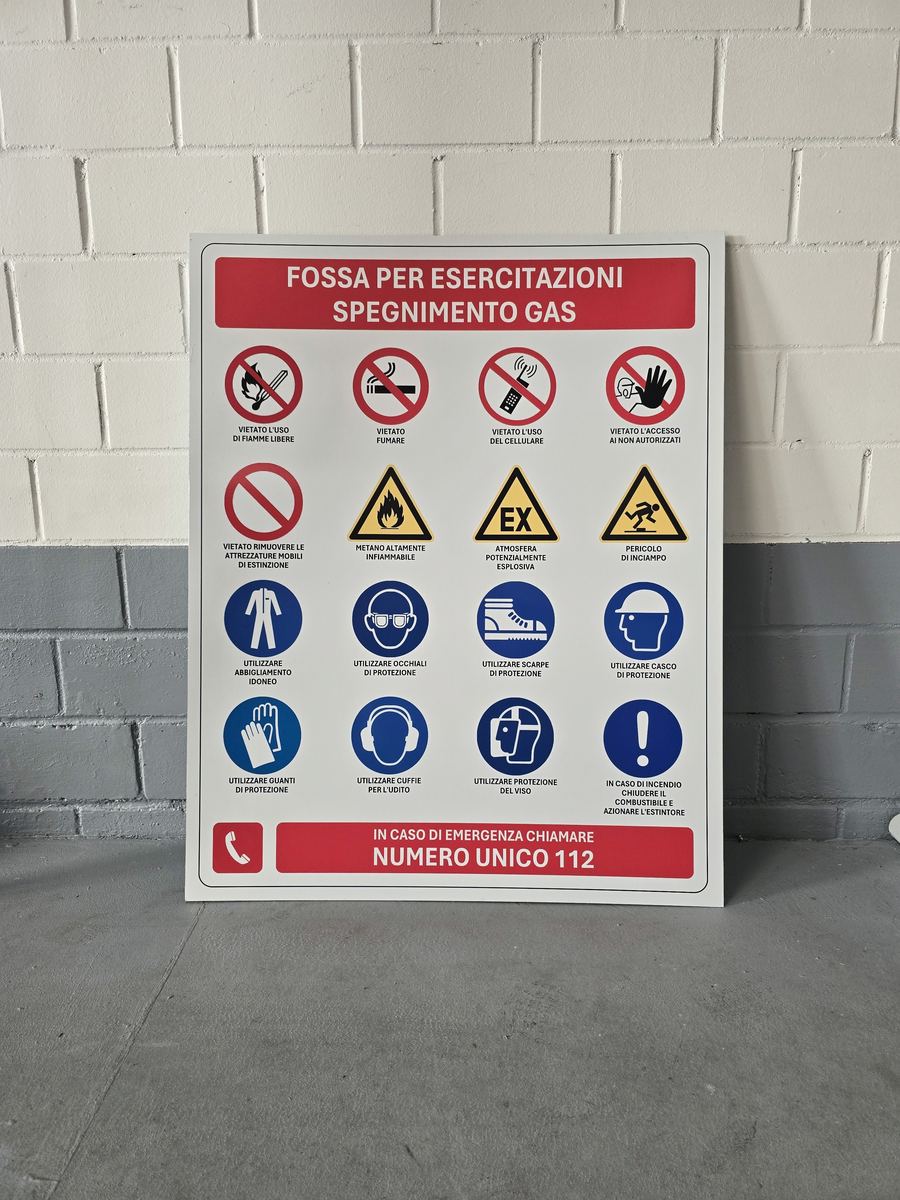 Lavoro di Insegne e cartellonistica pubblicitaria in Ticino realizzato da VAM Deco in Ticino (foto 11)